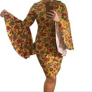 Trumpet bell sleeve floral print wiggle dress